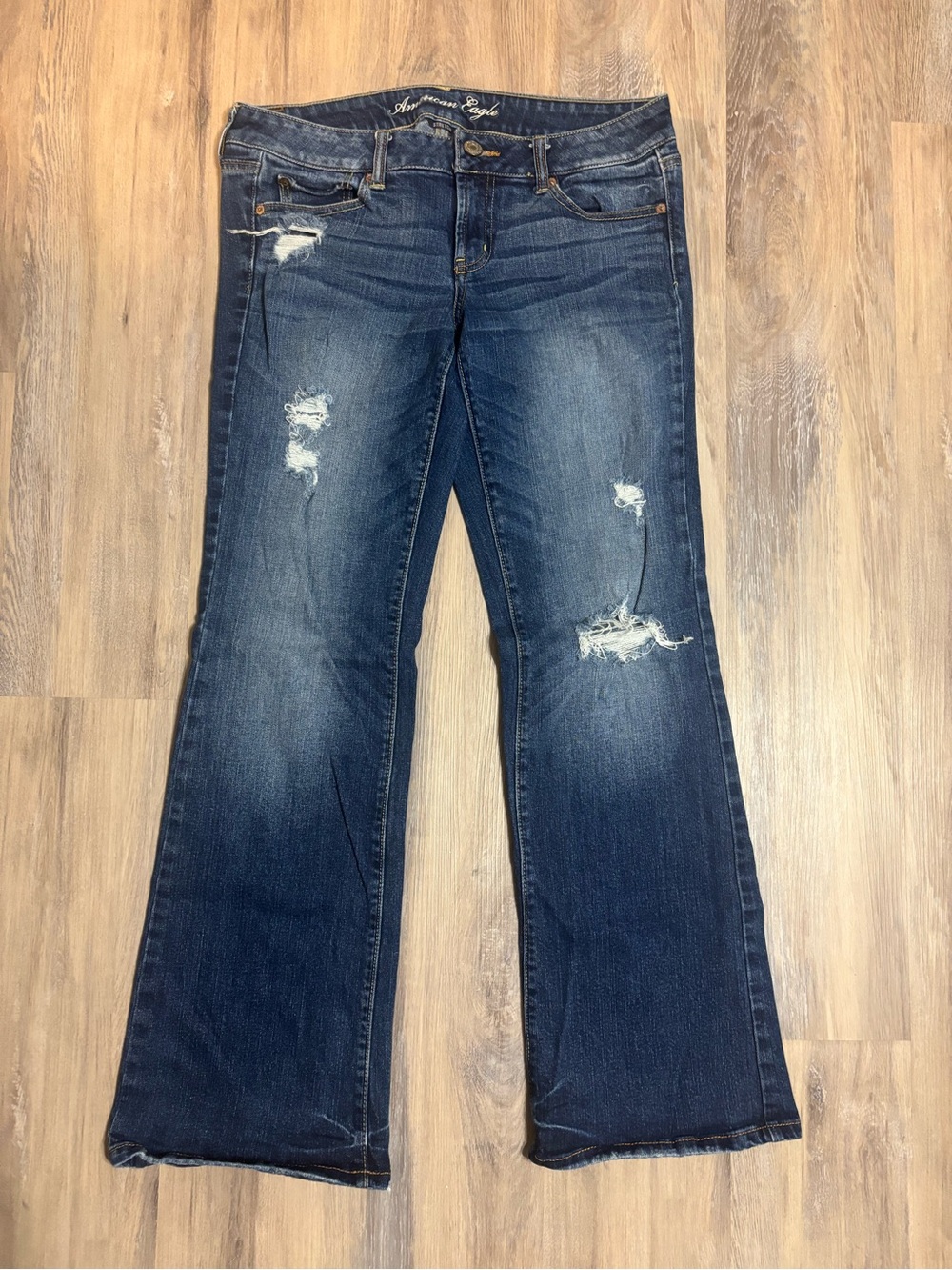 American Eagle Women’s Favorite Boyfriend Jeans Size 10 Regular